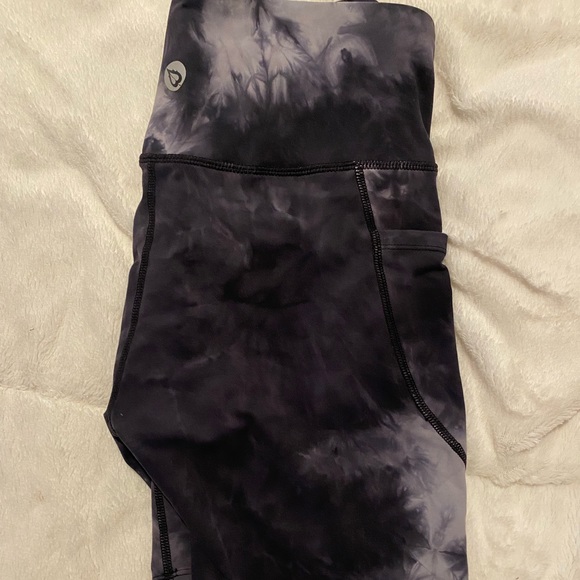 7 inch stretchy bike shorts - Picture 3 of 5